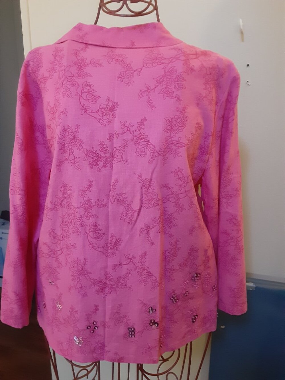 Sag Harbor SZ 6P Pink Floral Embroidered sequin Button up blouse Petite - Picture 4 of 12